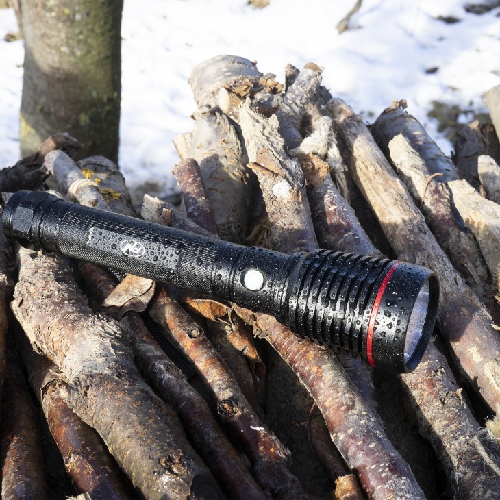 Lanterna pni adventure f420, led 10 w, 1000 lm, cu 2 acumulatori inclusi, 8000 mah tip 26650 - PNI-ADVF420 - PNI