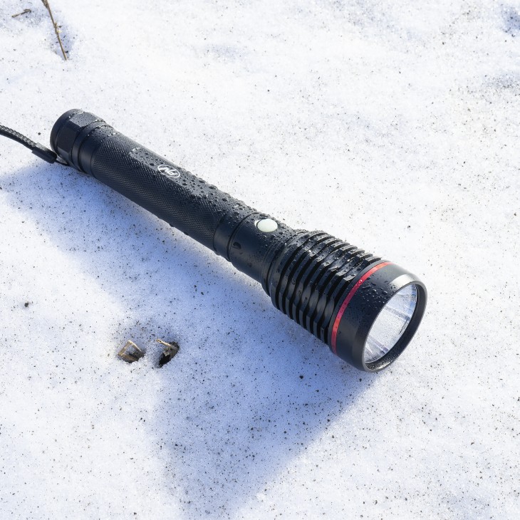 Lanterna pni adventure f420, led 10 w, 1000 lm, cu 2 acumulatori inclusi, 8000 mah tip 26650 - PNI-ADVF420 - PNI