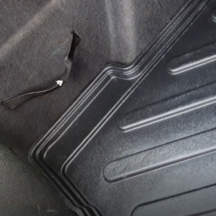 Covor protectie portbagaj umbrella pentru jeep cherokee (kl)2014- - 119108 - UMBRELLA