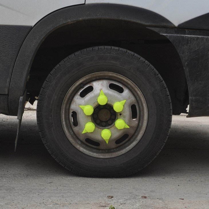 Set 10 bucati capac plastic pentru prezon roata cu indicator 33 mm neon galben 41 mm - NN33 Z/Y/NEON WS - MEGA DRIVE