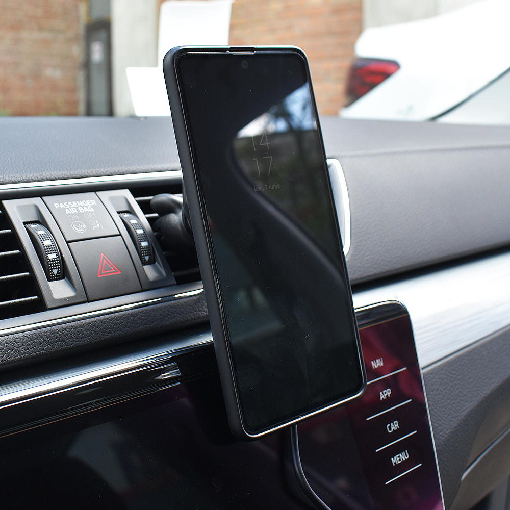 Suport telefon magnetic auto cu fixare in grila de ventilatie si rotatie 360 - 02804 - MEGA DRIVE