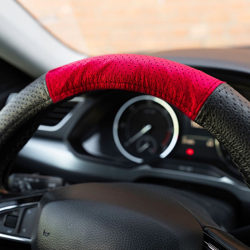 Husa volan piele naturala perforata rosu 37-39 cm mega drive