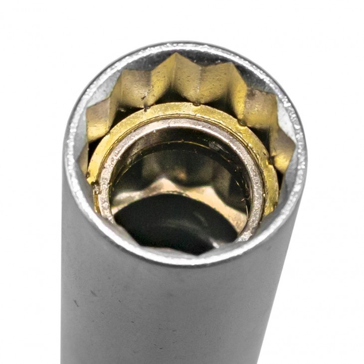 Cheie extralunga 250 mm magnetizata pentru bujii 14 mm jbm - 52316 - JBM