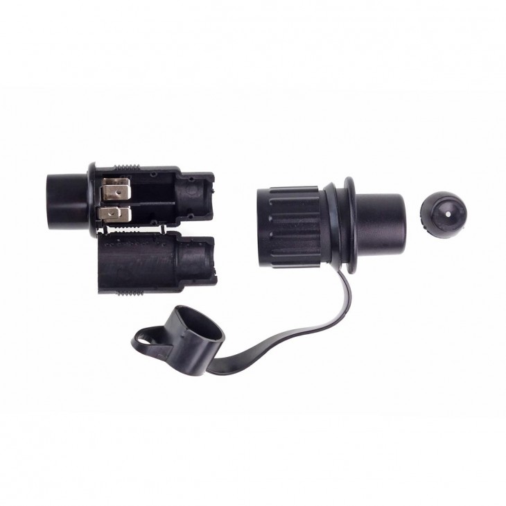 Fisa remorca din plastic cu 3 pini - AVX-AM02389 - AMIO