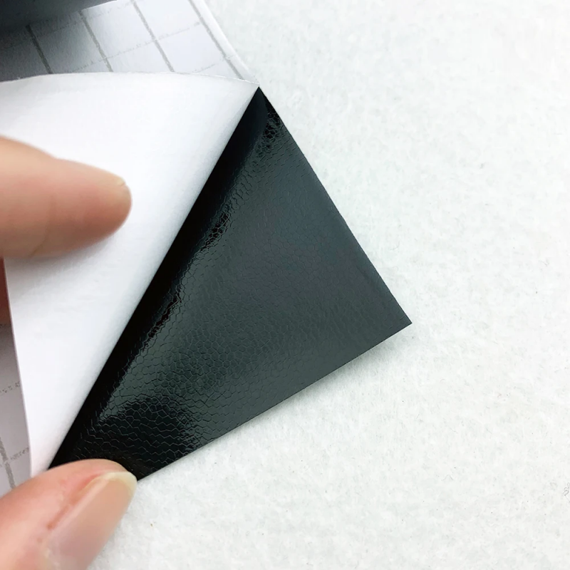 Folie auto pentru colantare integrala, Termoplastica, cu tehnologie BUBBLE FREE, culoare Negru, finisaj Lucios, dimensiune 3,0m x 1,52m - AVX-KX5045 - AVEX