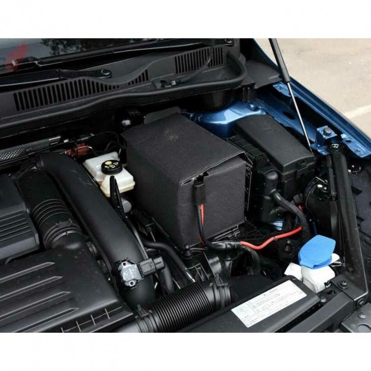 Husa protectie Anti-Inghet pentru bateria auto - dimensiune C (29 x 20 x 18 cm) - AVX-AMCC61640 - CarCommerce