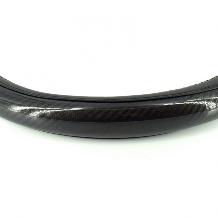 Husa volan negru + carbon lacuit SWC-18-M (37-39cm) - AVX-AM01695 - AMIO