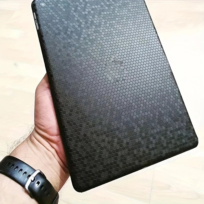 Folie auto decorativa Premium Honeycomb Black, model hexagonal 3D, autoadeziva, rezistenta UV, dimensiune 150 x 100cm Folie auto decorativa Premium Honeycomb Black, model hexagonal 3D, autoadeziva, rezistenta UV, dimensiune 150 x 100cm
